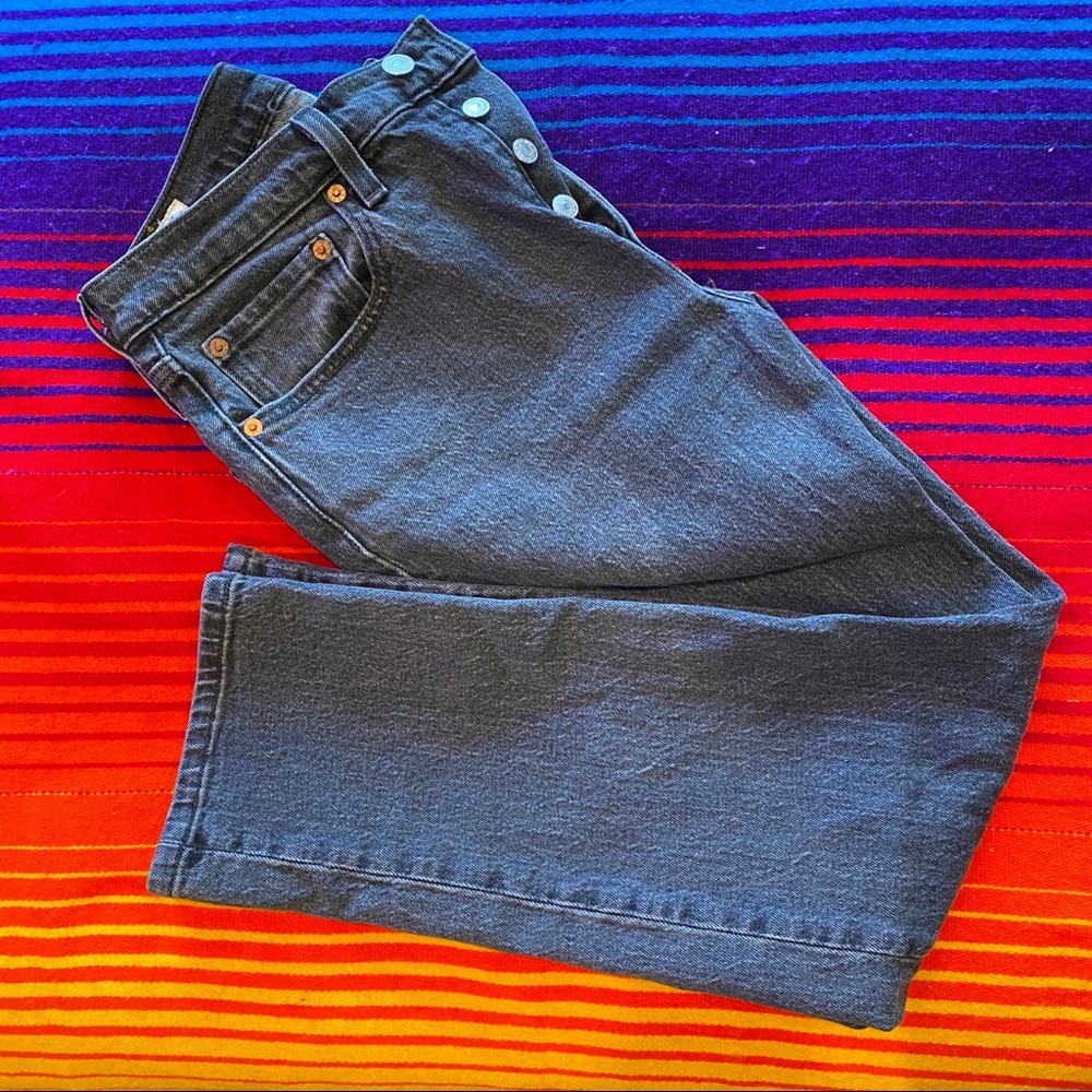 Levi’s Wedgie fit straight